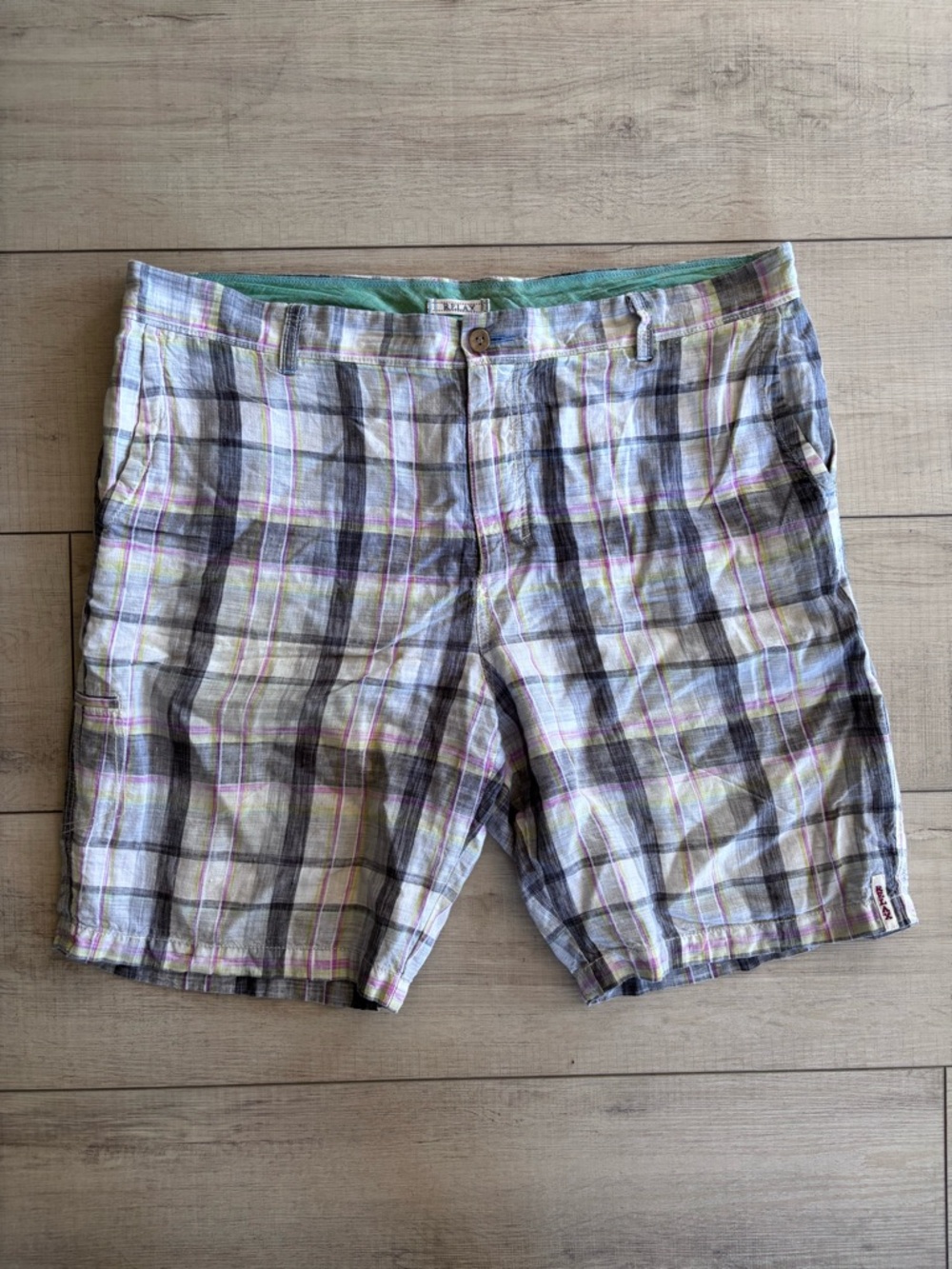 Tommy Bahama Relax 100% Linen Plaid Golf Cotton Shorts Yellow Purple Black 40